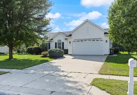 1112 David Dr, Marshall, MN 56258