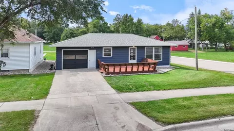 210 N Division St, Hendricks, MN 56136