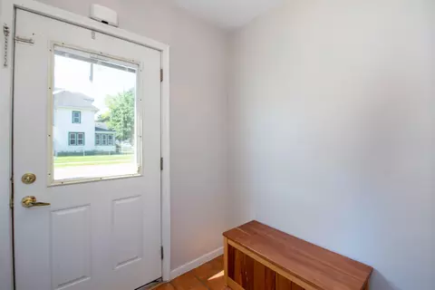 Entry Way - 202 Silver St E, Mapleton, MN 56065 photo 1 of 1