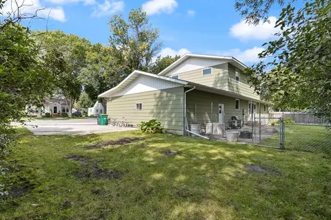 705 S 4th St, Marshall, MN 56258 photo 42