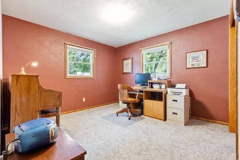 705 S 4th St, Marshall, MN 56258 photo 18