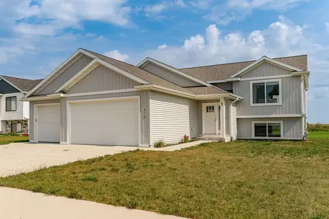 416 Spring Day Ave NE, Eyota, MN 55934