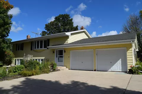 1846 Dempsey Ave SW, Waverly, MN 55390