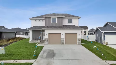 5840 James Dr W, West Fargo, ND 58078