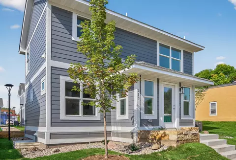 213 N Walnut St, Chaska, MN 55318