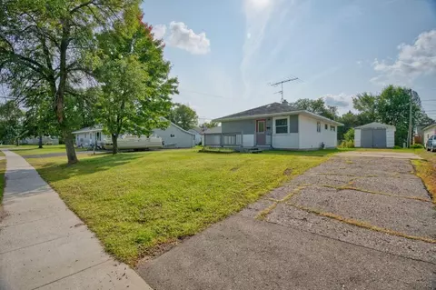 116 Suffolk Dr, Hoyt Lakes, MN 55750