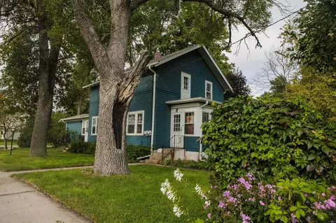 210 Edinbourgh Ave, Donnelly, MN 56235