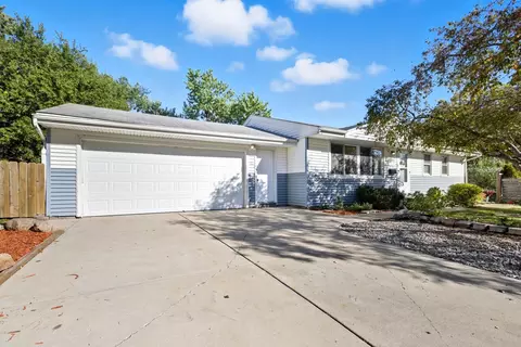 7850 61st Ave N, New Hope, MN 55428