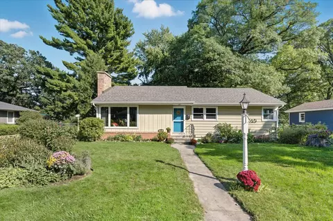 3916 Hampshire Ave N, Crystal, MN 55427