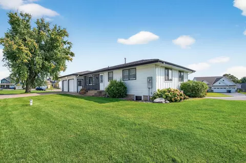 13562 141st Ave N, Dayton, MN 55327