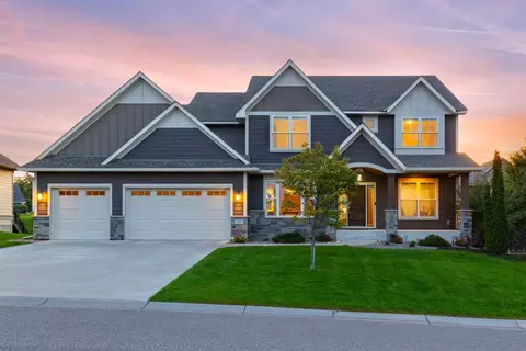 5915 Black Oaks Ln N, Plymouth, MN 55446