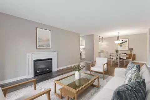 35 Nathan Ln N #210, Plymouth, MN 55441