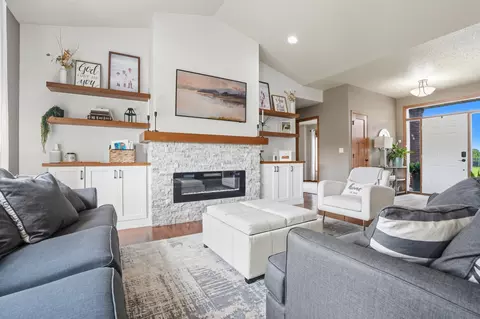 506 Ashley Blvd, Mapleton, ND 58059 photo 8