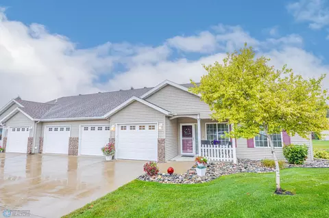 1312 34th Street Cir S, Moorhead, MN 56560