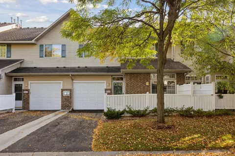 8439 Cortland Rd, Eden Prairie, MN 55344