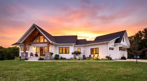 411 Wells Lake Ct Dr # X, Faribault, MN 55021