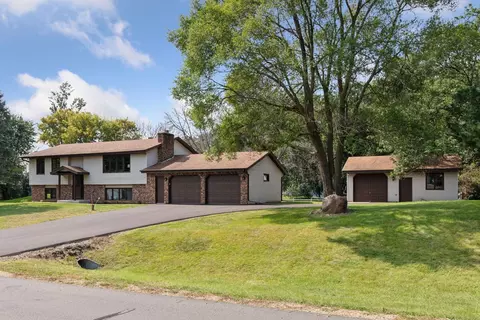 16910 W Side Dr, Prior Lake, MN 55372