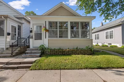 317 E Sanborn St, Winona, MN 55987