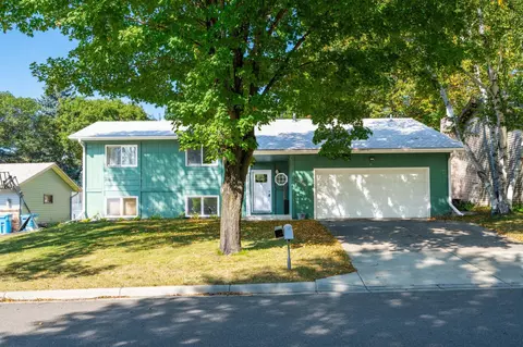 739 12th St N, Sauk Rapids, MN 56379