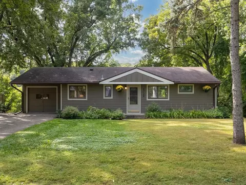4724 Merilee Dr, Minnetonka, MN 55343