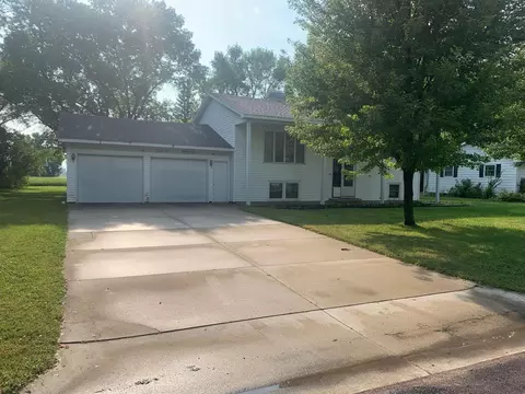 531 Date St, Minnesota Lake, MN 56068