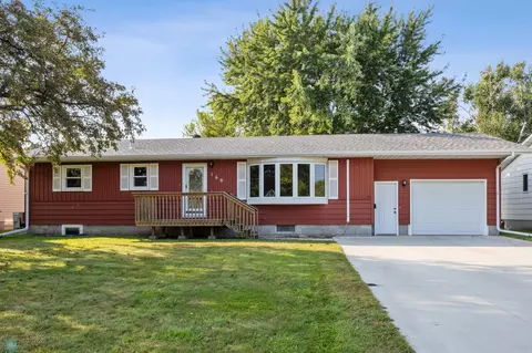 160 Walnut St, Kindred, ND 58051