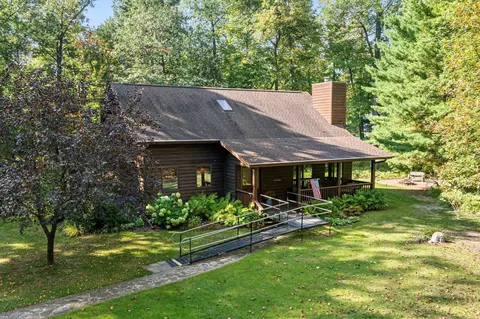 6175 Nashway Rd, Nisswa, MN 56468