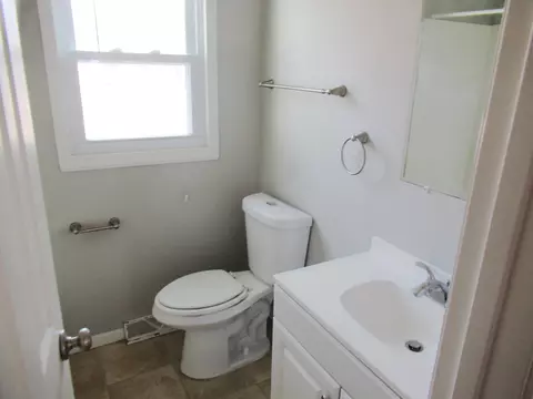 Bath - 8331 3rd Ave S, Bloomington, MN 55420 photo 1 of 1