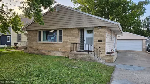 507 7th St NW, Rochester, MN 55901