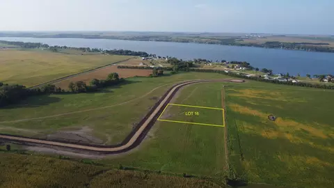 lot16 Oak Creek Cir, Big Stone City, SD 57216