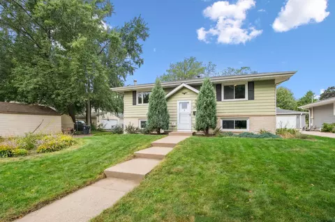 1457 Arundel St, Saint Paul, MN 55117