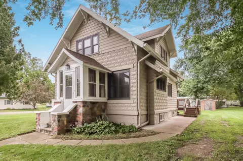 220 Sprague Ave N, Prairie Farm, WI 54762