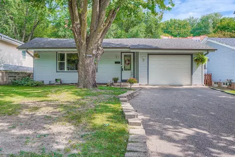 3142 Grimes Ave N, Robbinsdale, MN 55422