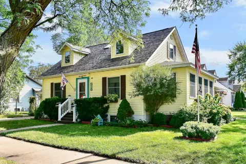 528 Kansas St, Winona, MN 55987