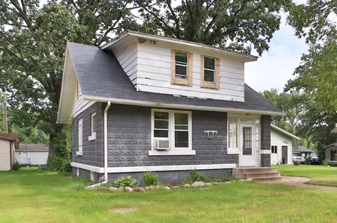 415 1st St SW, Crosby, MN 56441