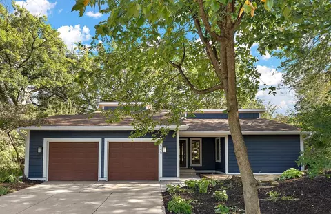 Exterior - 4540 Ridgeview Dr, Eagan, MN 55123 photo 15 of 16