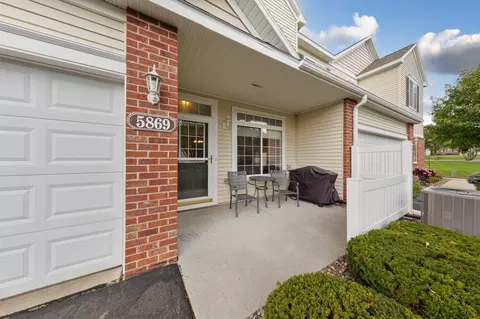5869 Sandcherry Pl NW, Rochester, MN 55901
