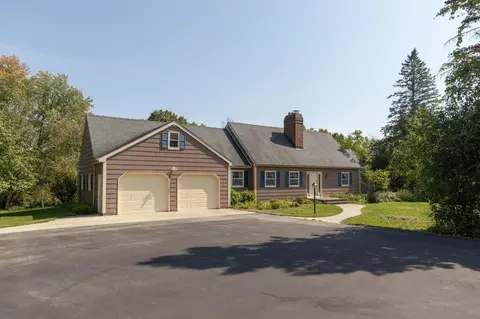 5610 Heather Dr SW, Rochester, MN 55902
