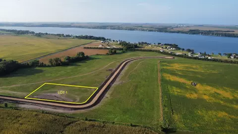 lot1 Oak Creek Cir, Big Stone City, SD 57216