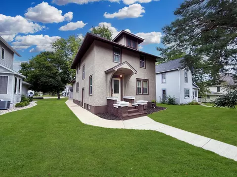 260 9th Ave, Granite Falls, MN 56241