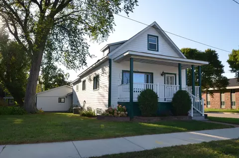 410 Jenks Ave SW, Cokato, MN 55321