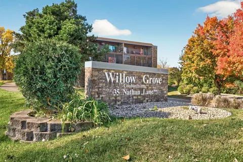 35 Nathan Ln N #223, Plymouth, MN 55441