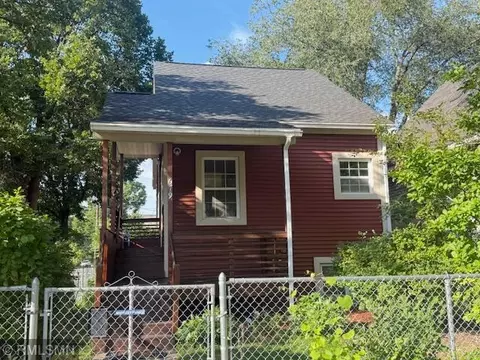 679 Edmund Ave, Saint Paul, MN 55104