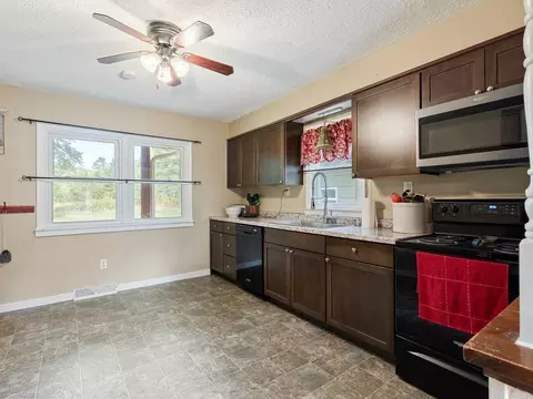 Kitchen - 9750 Wise Rd, Brainerd, MN 56401 photo 2 of 2
