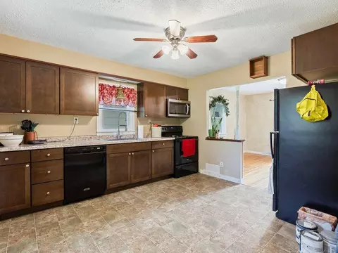 Kitchen - 9750 Wise Rd, Brainerd, MN 56401 photo 1 of 2