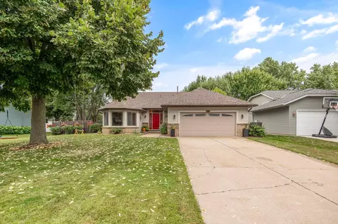 4969 Georgia Ln, White Bear Lake, MN 55110