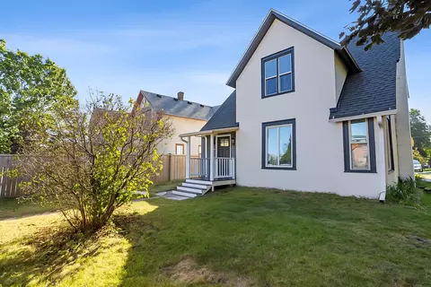 1121 5th St, Saint Paul Park, MN 55071