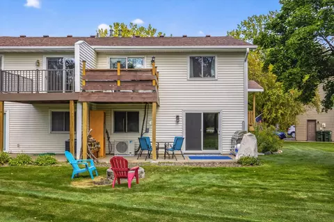 Exterior - 4593 Maple Leaf Cir, Eagan, MN 55123 photo 5 of 6