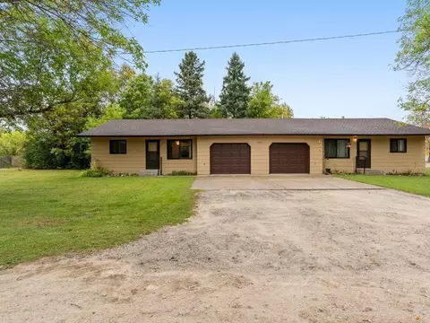 180 3rd St SE, Akeley, MN 56433