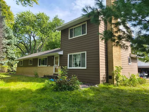 13529 Arthur St W, Hopkins, MN 55305